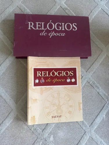 Fichário da Coleção "Relógios de Época" + caixa de relogios (Salvat) - Raro