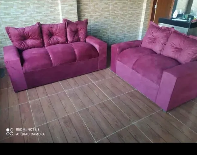 Sofá 2 e 3 lugares vinho