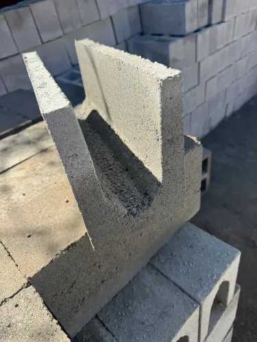 Vende-se blocos e canaletas de concreto 