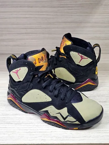 Air Jordan 7 Retro SE "Black Olive"