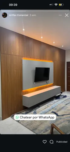Painel com tv