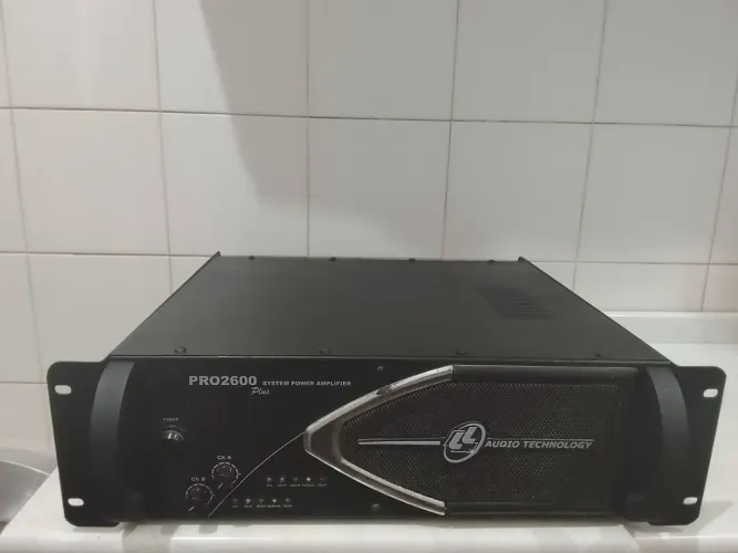 Amplificador profissional potente barato 