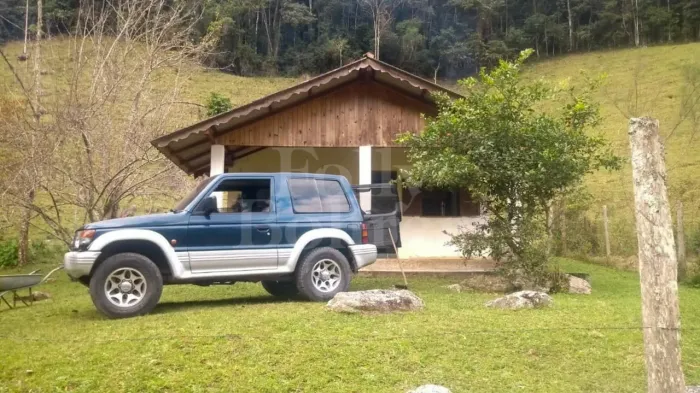 Sítio em Macaé de Cima - Nova Friburgo