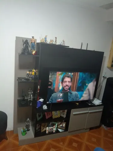 Venda móveis completo menos eletrodomésticos motivo mudança semi novos.