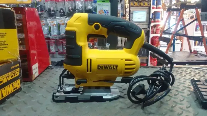 Serra Tico Tico Orbital 650w DWE300-B2 Dewalt