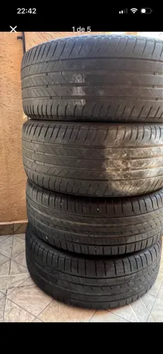 Pneus 225/45R17