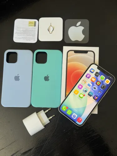 iPhone 12 128GB Branco