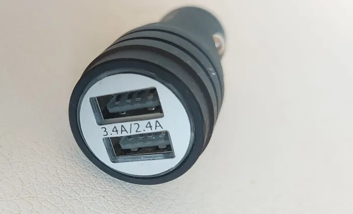 Carregador Veicular Turbo Rápido Inova 2usbs 2.4/3.4a S/ Cabo
