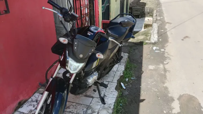 Oportunidade vendo está moto novíssima!!!!