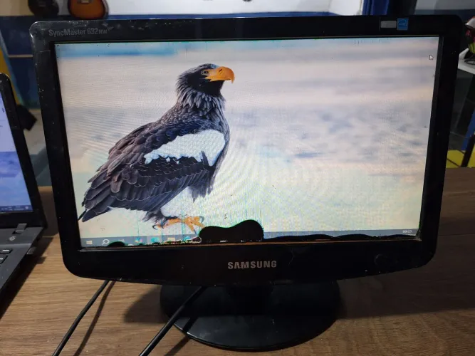Monitor Samsung Modelo LS16PENFR/XAZ ,15" Polegadas ,LCD, conforme foto