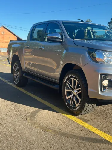 Toyota Hilux CD SRV 4X2 2.7 Flex 16V Aut. 2019