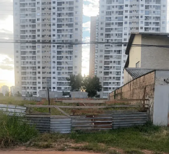 Vendo lote na melhor localização do parque Amazonas