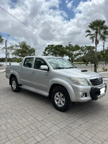 Toyota Hilux CD SRV D4-d 4X4 3.0 TDI Diesel AUT 2014
