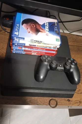 PS4 slim