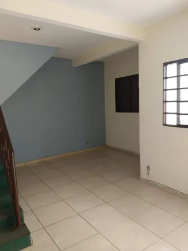 Alugo casa duplex, bairro novo progresso B contagem mg