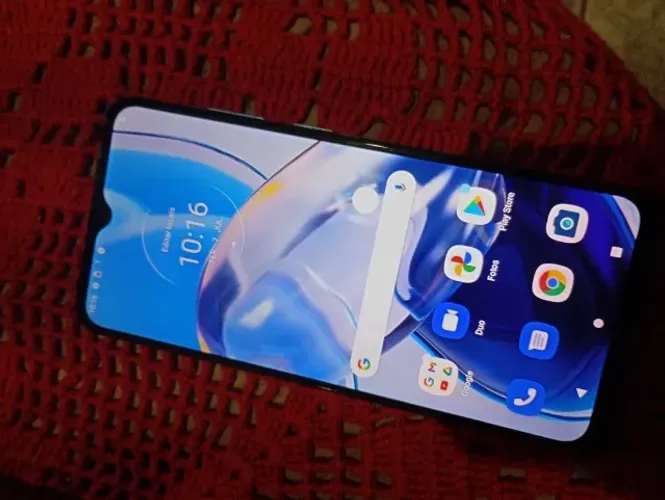 Celular motoe22