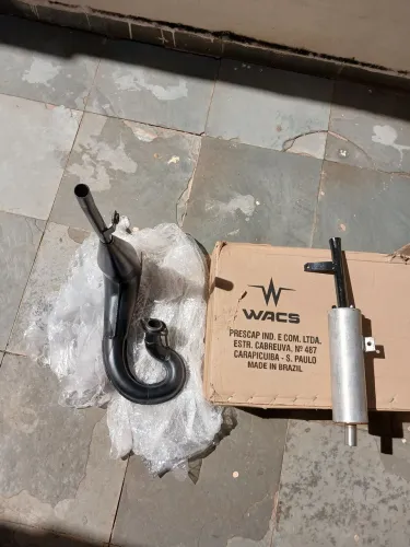 Vende-se escapamento DT 200 e ganhe uma ponteira.