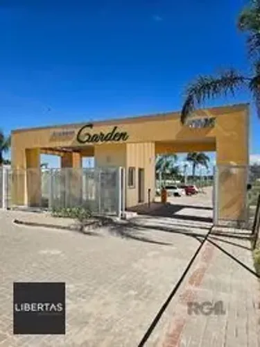 Terreno em condomínio fechado 7x21m² clube com piscina, academia e playground.