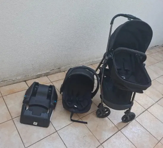 Carrinho de bebê e Moisés com base Galzerano