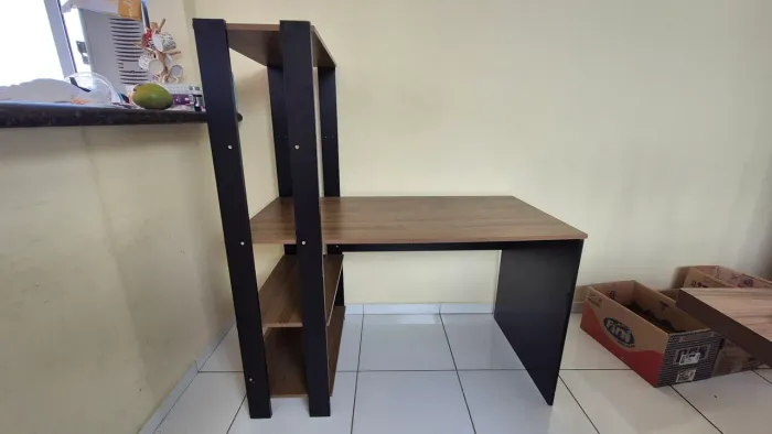 Mesa escrivaninha 60cm x 120cm