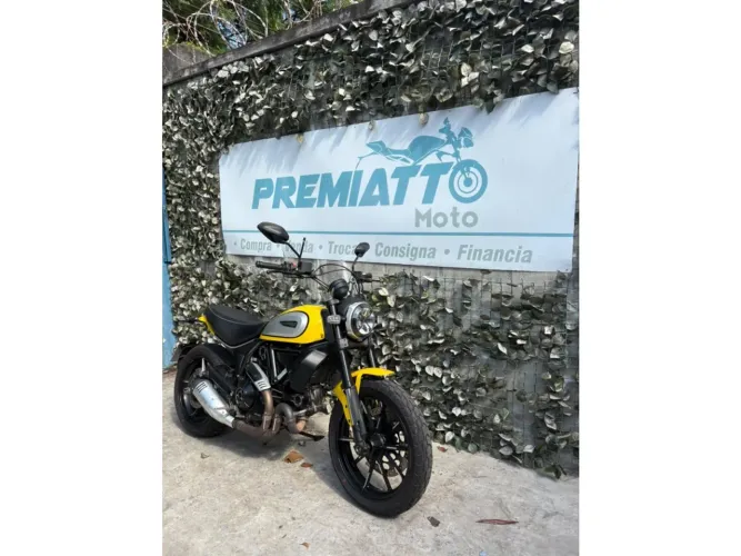 Ducati Scrambler Icon 2022  Troco Carro Moto Financio