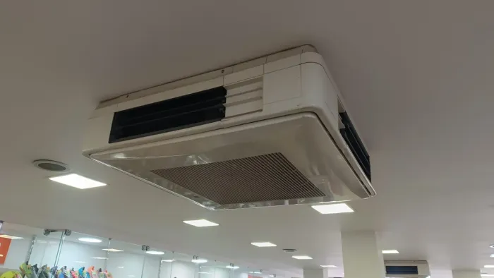 Vendo 2 ar-condicionado 60 mil BTUS cada