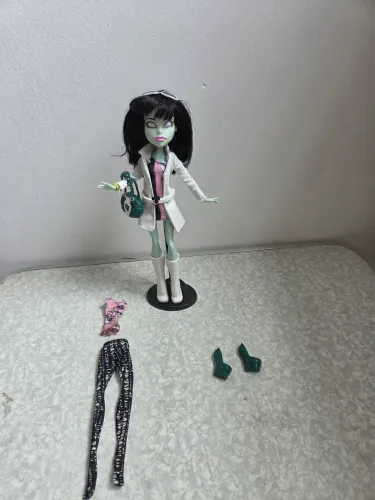 Scarah I Love Fashion - Monster high