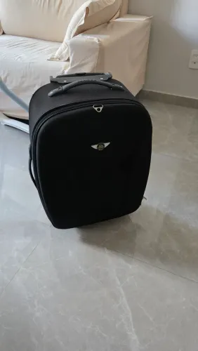 Mala de Viagem Média Preta - Ótimo Estado