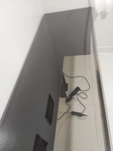 Mesa com vidro temperado