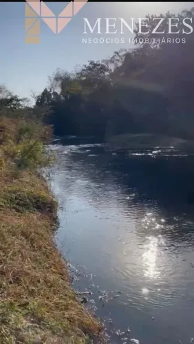 Terreno à venda em Claraval