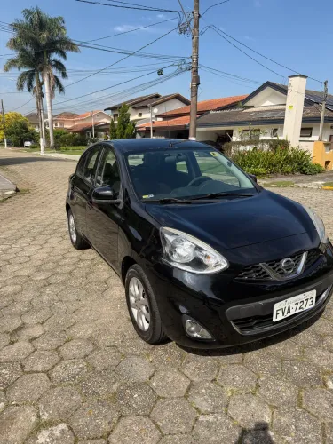 Nissan March SV 1.0 12V Flex 5P 2015