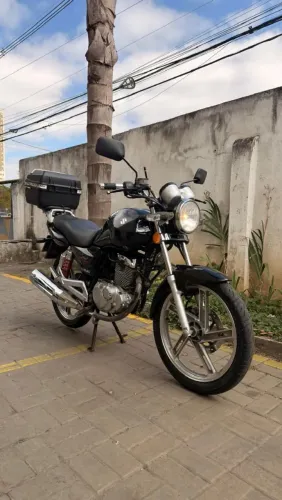 Suzuki GSR com 50.000 kms