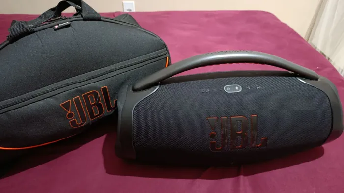 Vendo JBL boombox 3