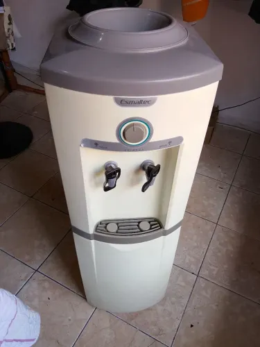 Bebedouro elétrico