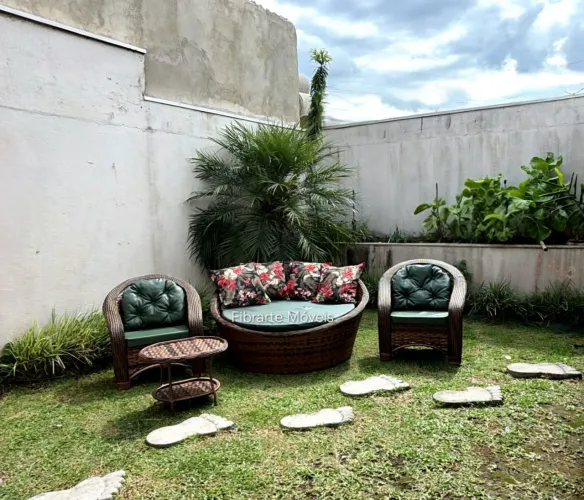 Jogo sofa Luxe 2 lugares + 2 poltronas + mesa de centro