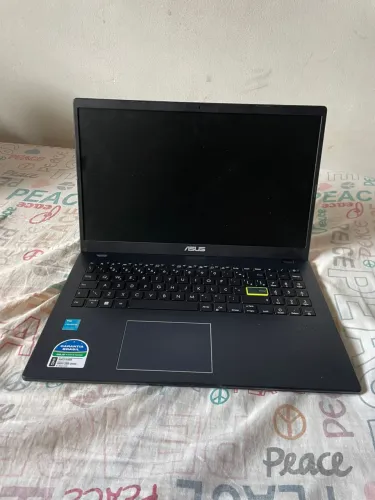 Vendo notebook ASUS