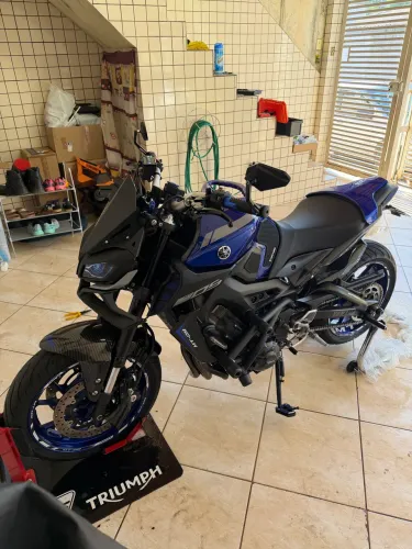 MT 09 impecável recheado de acessórios