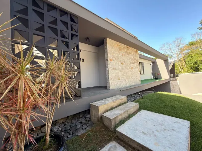 Casa alto padrão à venda em Barra do Rio Cerro, Jaraguá do Sul  4 quartos, sendo 3 suítes,