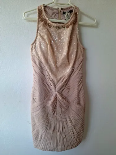 Vestido festa nude rose - tamanho P. Nunca usado.