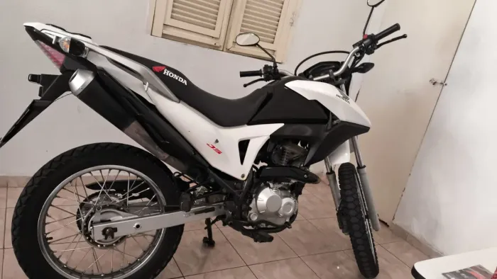 Bros 160 (Honda NXR BROS) Impecável