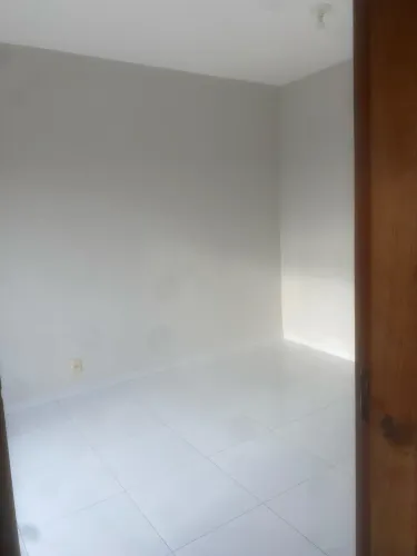   Apartamento com dois quartos na 604 Sul e duas garagens