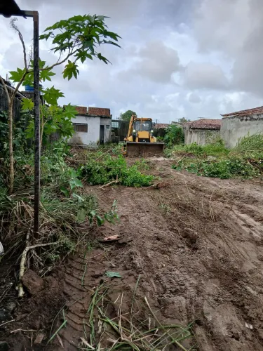 Alugo terreno no bairro Cristo Av. Dom Bosco