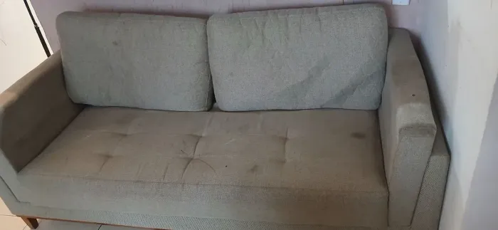 Sofa 3 lugares.
