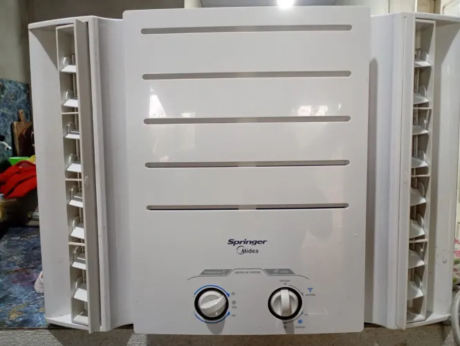 Ar condicionado Springer 10.000 mil btus 110 volts original r$500