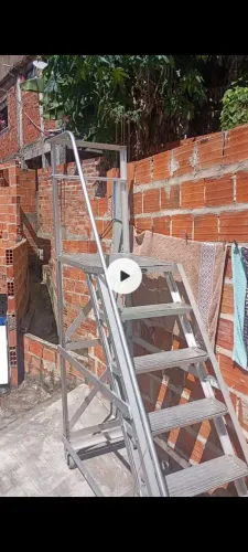 Escada para mercado 