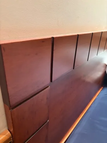 Cabeceira de Madeira para Cama King Size - Excelente Estado / Painel Elegante