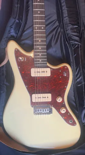 Guitarra Tagima TW61 com upgrades 