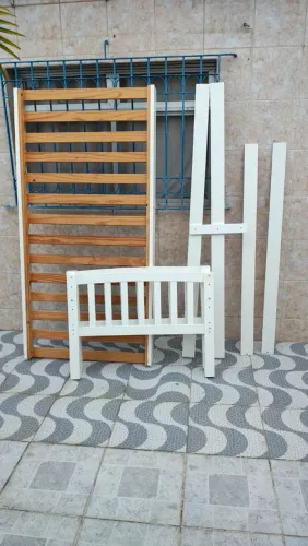 Cama solteiro branca