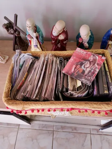 CDs antigos(música e filmes)