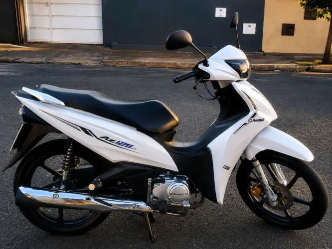 Moto muito nova